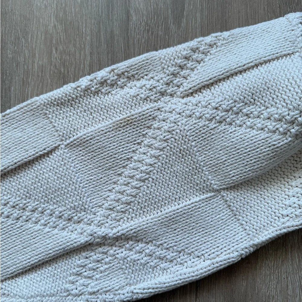 Women’s vintage 80’s Oversized Cream Knit Sweater 100% Cotton